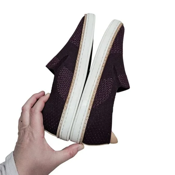 UGG Womens Slip-On Sneakers Size 7 Purple Knit Casual Shoes Loafer Summer Casual - Picture 8 of 12